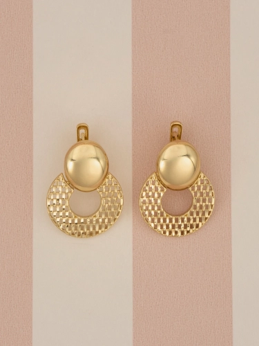 Złote kolczyki 585 z ażurowym motywem